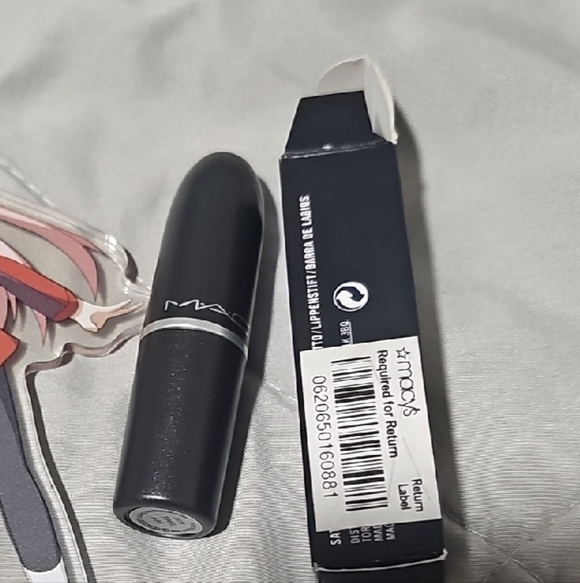 MAC Cosmetics Pink Lipstick and Pencil Duo - Picture 9 of 9